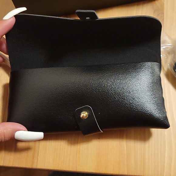 Sunglasses - Picture 2 of 6